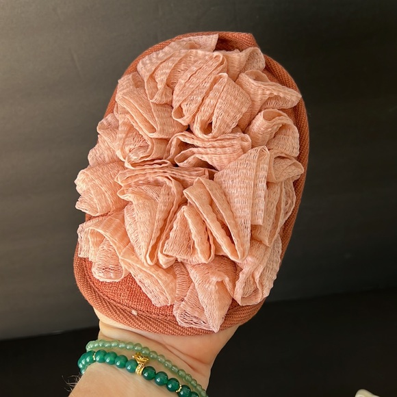 Bath Loofah Body Sponge Glove 3 pack NWOT - Picture 4 of 5